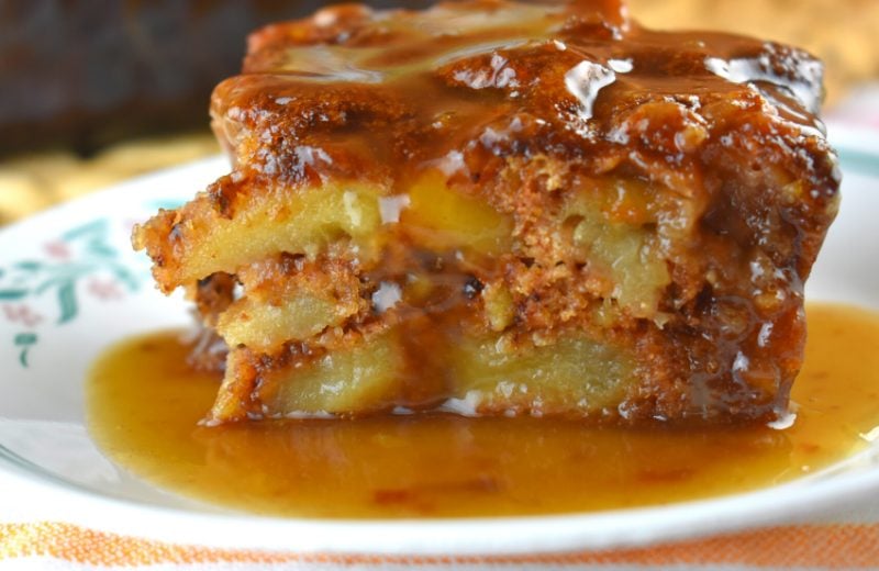 Simple Old-Fashioned Apple Cake: Perfect for Fall Gatherings